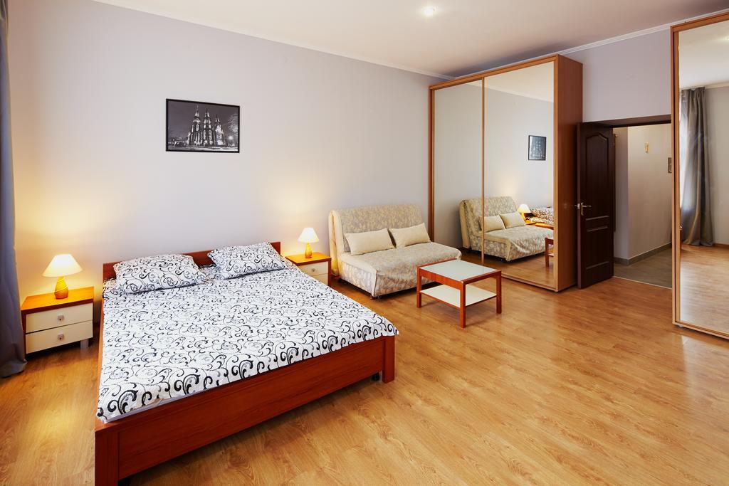 Apartment On The Center Of Lviv Bilik gambar